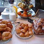 Roca Hotel 2*