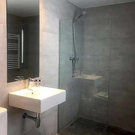 Hotel Roca 2*